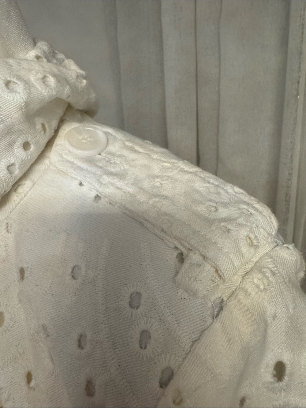 Gorgeous Avec Les Filles White Eyelet Wrap Trench Coat/Dress - Picture 11 of 12